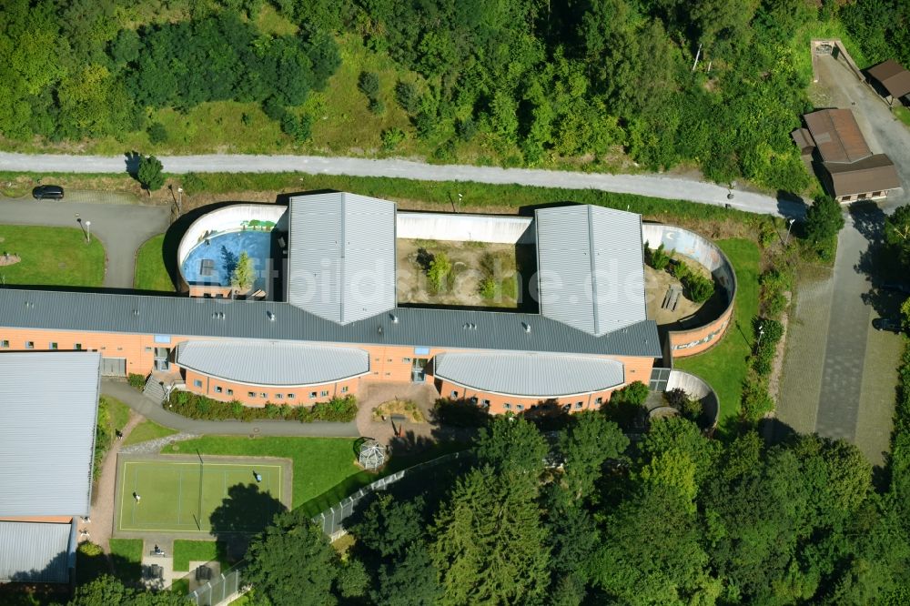 Luftaufnahme Marsberg - Gelände der Forensik - Psychiatrie LWL-Therapiezentrum für Forensische Psychiatrie in Marsberg im Bundesland Nordrhein-Westfalen, Deutschland