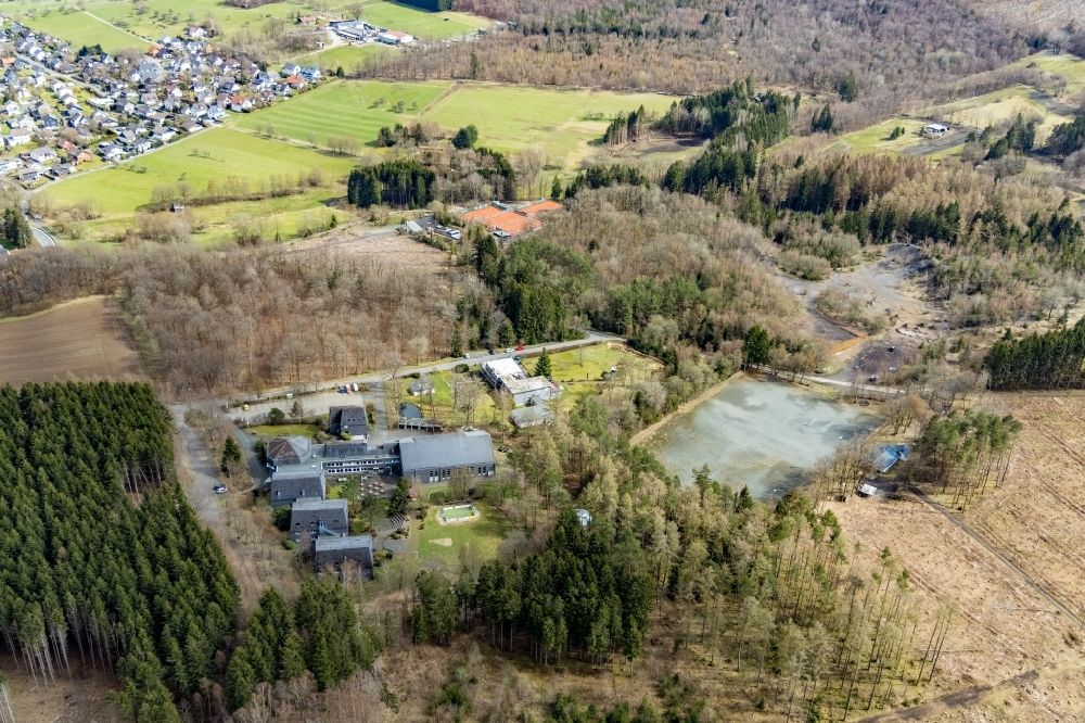 Wilnsdorf von oben - Gelände der gemeinnützigen Hilfsorganisation CVJM Kreisverband Siegerland e. V. in Wilnsdorf im Bundesland Nordrhein-Westfalen, Deutschland