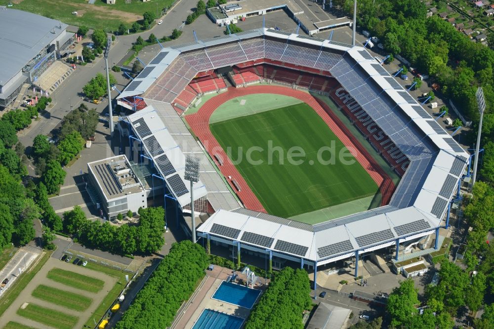 Nürnberg aus der Vogelperspektive: Gelände am Grundig Stadion in Nürnberg im Bundesland Bayern