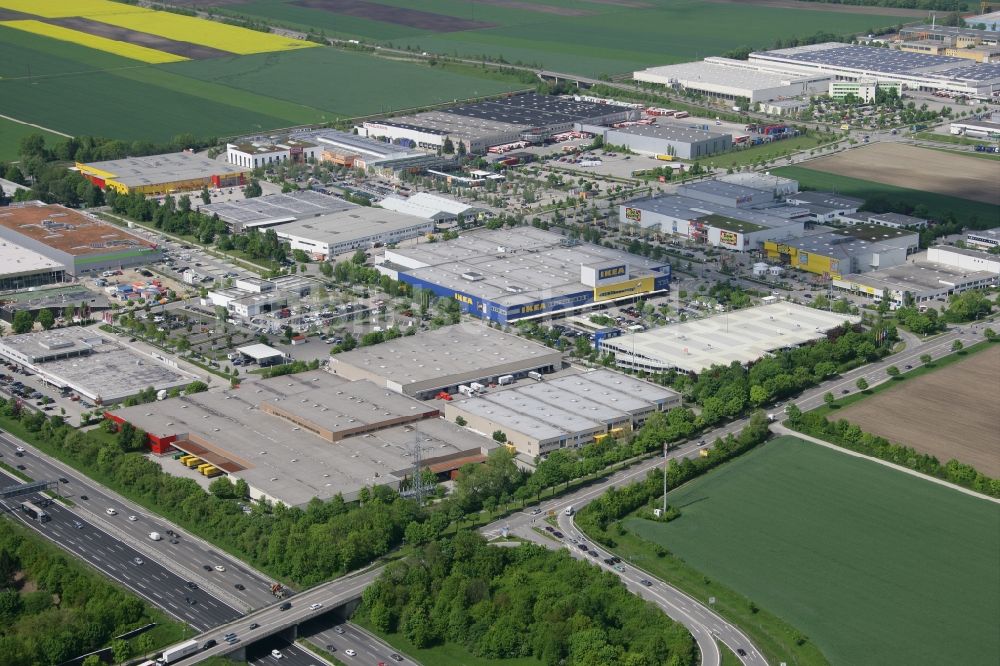 München Eching aus der Vogelperspektive: Gelände des IKEA Einrichtungshaus München-Eching im Bundesland Bayern