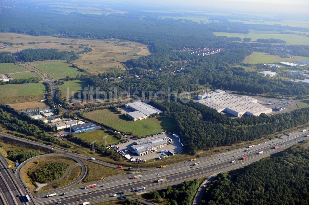 Luftaufnahme Ludwigsfelde - Gelände des Industrieparks Am Birkengrund in Ludwigsfelde im Bundesland Brandenburg