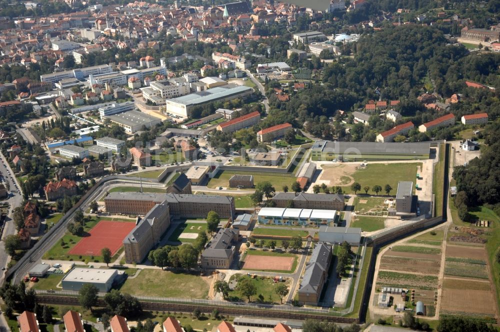 Bautzen aus der Vogelperspektive: Gelände der Justizvollzugsanstalt JVA in Bautzen im Bundesland Sachsen, Deutschland