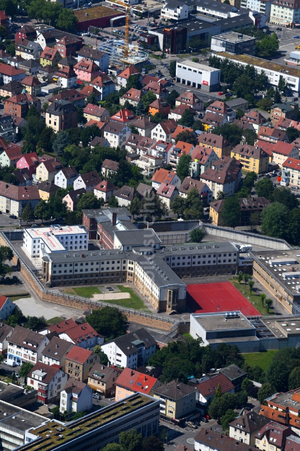 Luftaufnahme Heilbronn - Gelände der Justizvollzugsanstalt JVA an der Steinstraße in Heilbronn im Bundesland Baden-Württemberg, Deutschland