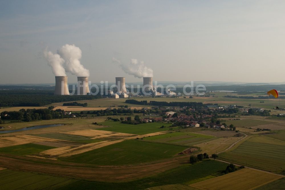 Cattenom von oben - Gelände des Kernkraftwerk in Cattenom an der Mosel in Alsace-Champagne-Ardenne-Lorraine, Frankreich