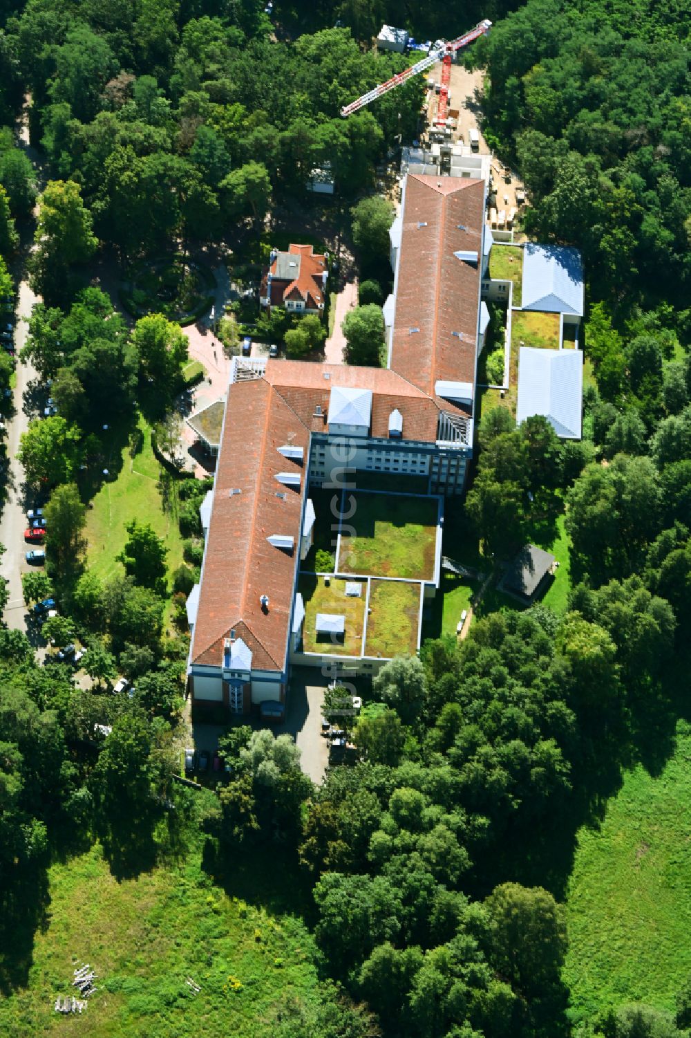Luftbild Hoppegarten - Gelände der Median Klinik Hoppegarten im Bundesland Brandenburg