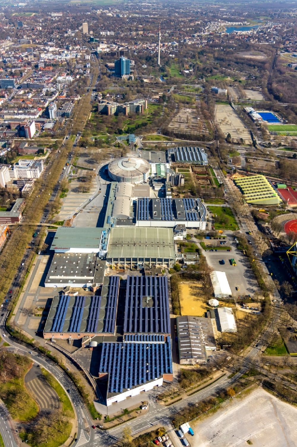 Luftbild Dortmund - Gelände und Messehallen der Westfalenhallen in Dortmund im Bundesland Nordrhein-Westfalen