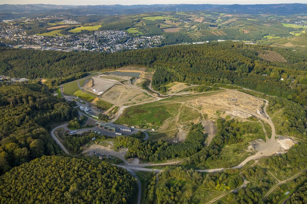 Luftaufnahme Siegen - Gelände der Mülldeponie Fludersbach in Siegen im Bundesland Nordrhein-Westfalen