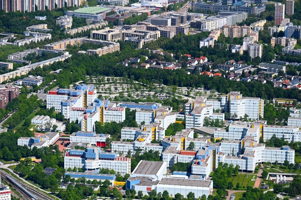 München aus der Vogelperspektive: Gelände des Siemens-Campus am Otto-Hahn-Ring in München Perlach im Bundesland Bayern