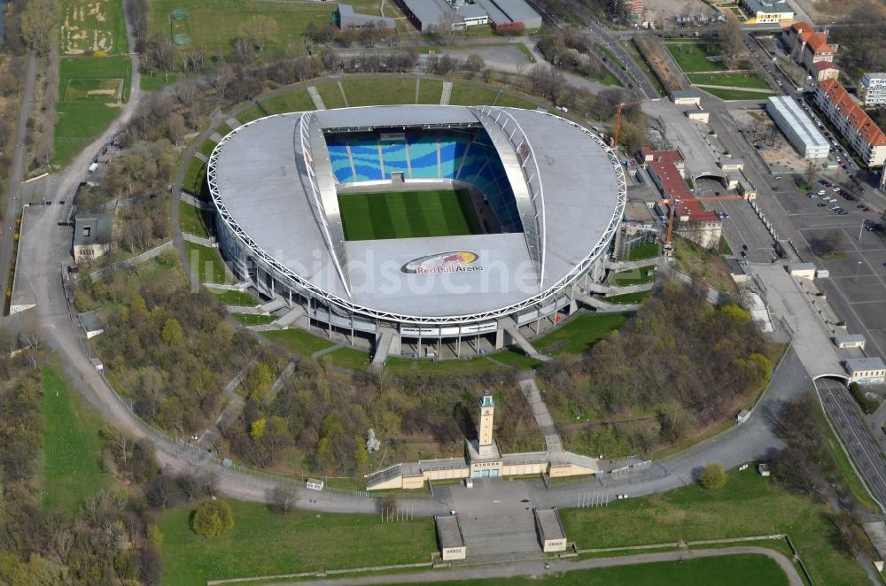 Leipzig von oben - Gelände des Stadion Red Bull Arena, vormals Zentralstadion, in Leipzig in Sachsen