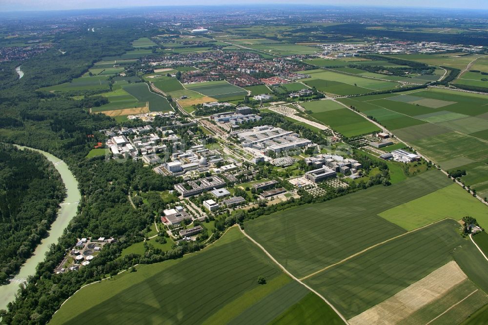 Luftaufnahme Garching bei München - Gelände der Technischen Universität - TUM - in Garching bei München im Bundesland Bayern, Deutschland