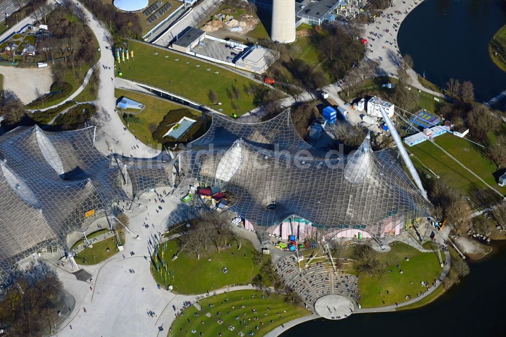 München aus der Vogelperspektive: Gelände der Veranstaltungsstätte Theatron im Olympia-Park in München im Bundesland Bayern, Deutschland