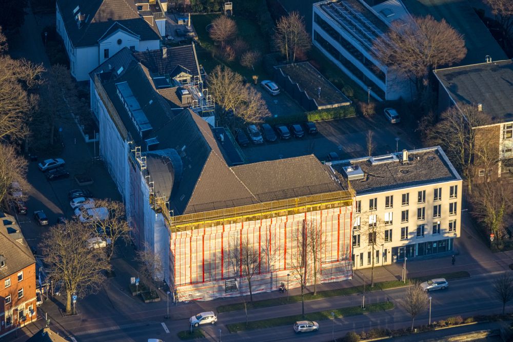 Gladbeck von oben - Gerichts- Gebäudekomplex des Amtsgericht Gladbeck in der Schützenstraße in Gladbeck im Bundesland Nordrhein-Westfalen, Deutschland