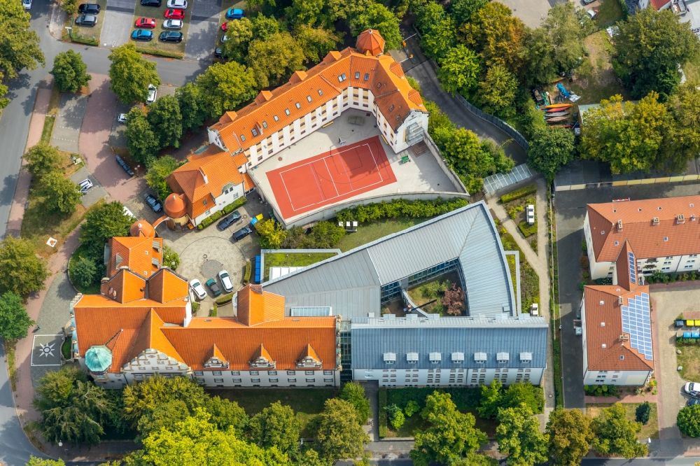 Lünen aus der Vogelperspektive: Gerichts- Gebäudekomplex des Amtsgericht in Lünen im Bundesland Nordrhein-Westfalen, Deutschland