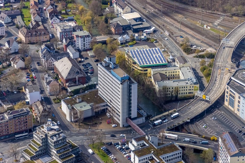 Siegen von oben - Gerichts- Gebäudekomplex Amtsgericht Siegen in Siegen im Bundesland Nordrhein-Westfalen, Deutschland