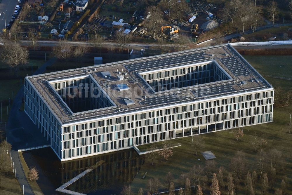 Erfurt von oben - Gerichts- Gebäudekomplex des Bundesarbeitsgericht in Erfurt im Bundesland Thüringen, Deutschland