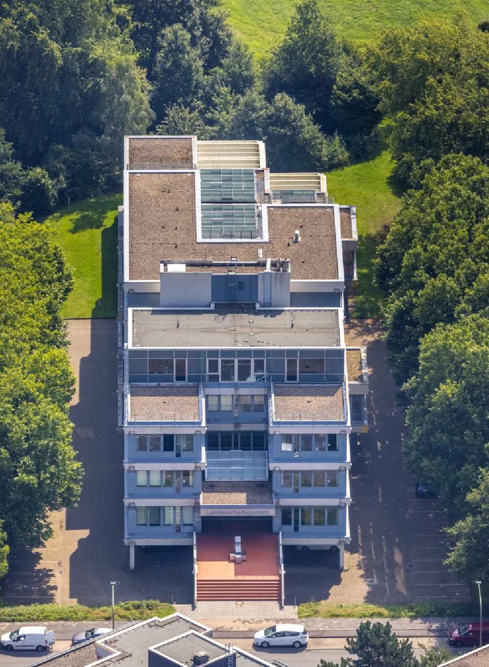 Luftaufnahme Hamm - Gerichts- Gebäudekomplex des Landesarbeitsgericht Hamm an der Marker Allee in Hamm im Bundesland Nordrhein-Westfalen, Deutschland