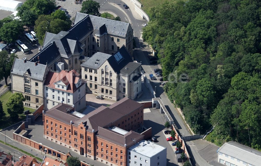 Erfurt von oben - Gerichts- Gebäudekomplex des Landgerichtes Erfurt in Erfurt im Bundesland Thüringen, Deutschland