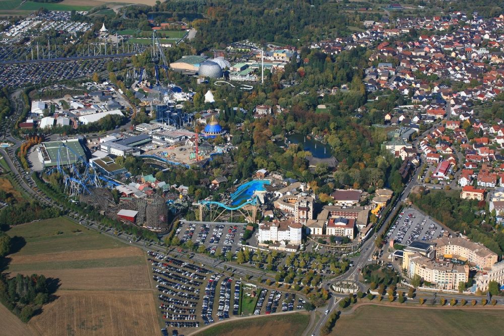 Luftbild Rust - Gesamtanlage vom erfolgreichen Freizeitpark Europa-Park in Rust im Bundesland Baden-Württemberg