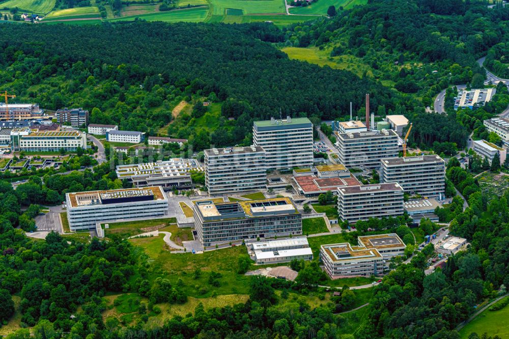 Tübingen von oben - Gesamtübersicht der Campus- Gebäude der Universität in Tübingen im Bundesland Baden-Württemberg, Deutschland