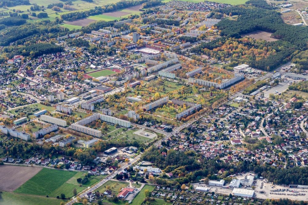 Luftbild Guben - Gesamtübersicht und Stadtgebiet mit Außenbezirken und Innenstadtbereich in Guben im Bundesland Brandenburg, Deutschland