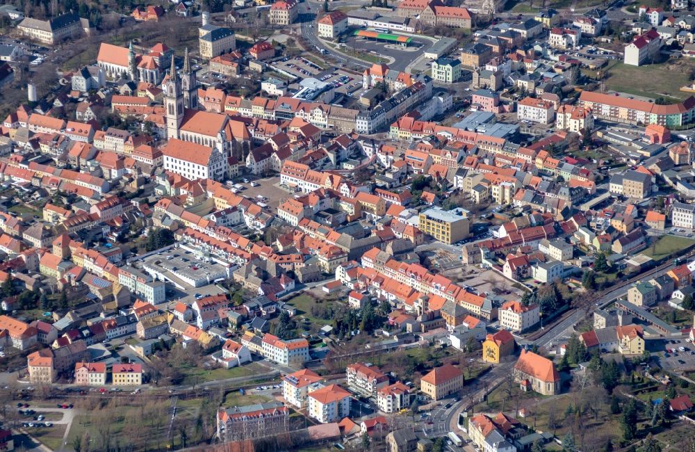Luftbild Oschatz - Gesamtübersicht und Stadtgebiet mit Außenbezirken und Innenstadtbereich in Oschatz im Bundesland Sachsen, Deutschland