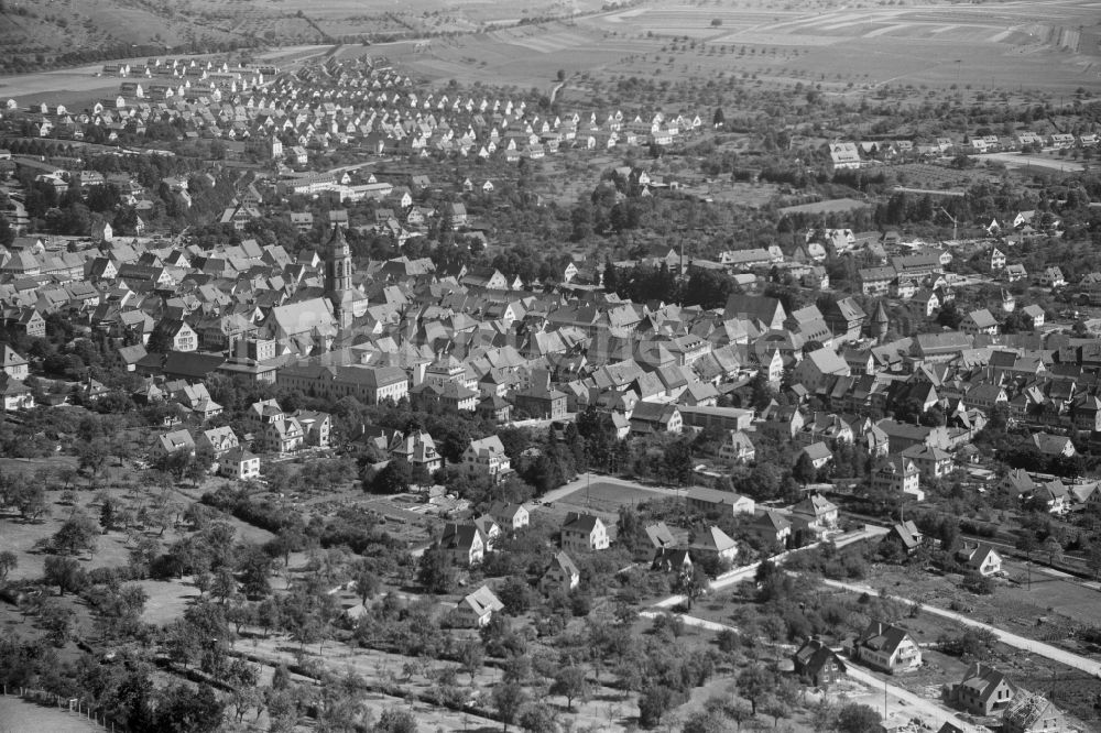 Luftbild Rottweil - Gesamtübersicht und Stadtgebiet mit Außenbezirken und Innenstadtbereich in Rottweil im Bundesland Baden-Württemberg, Deutschland
