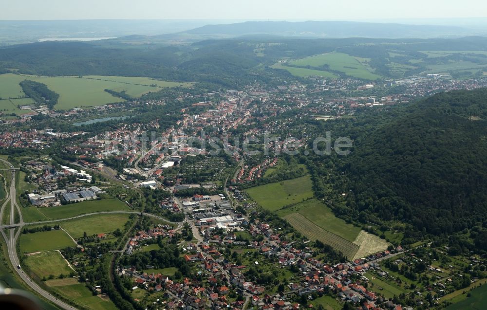 Sondershausen von oben - Gesamtübersicht und Stadtgebiet mit Außenbezirken und Innenstadtbereich in Sondershausen im Bundesland Thüringen, Deutschland
