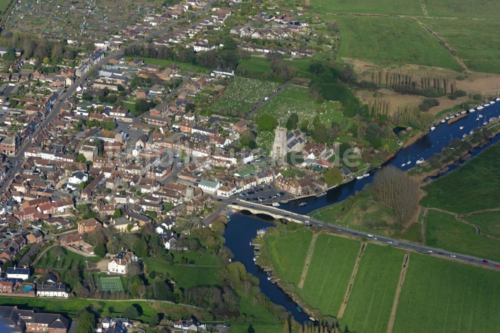Luftbild Wareham - Gesamtübersicht und Stadtgebiet mit Außenbezirken und Innenstadtbereich in Wareham in England, Vereinigtes Königreich