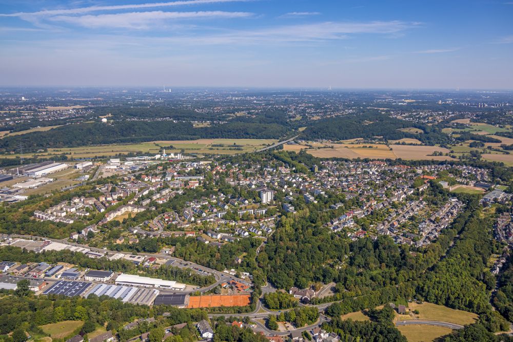 Luftaufnahme Hattingen - Gesamtübersicht des Stadtgebietes in Hattingen im Bundesland Nordrhein-Westfalen, Deutschland