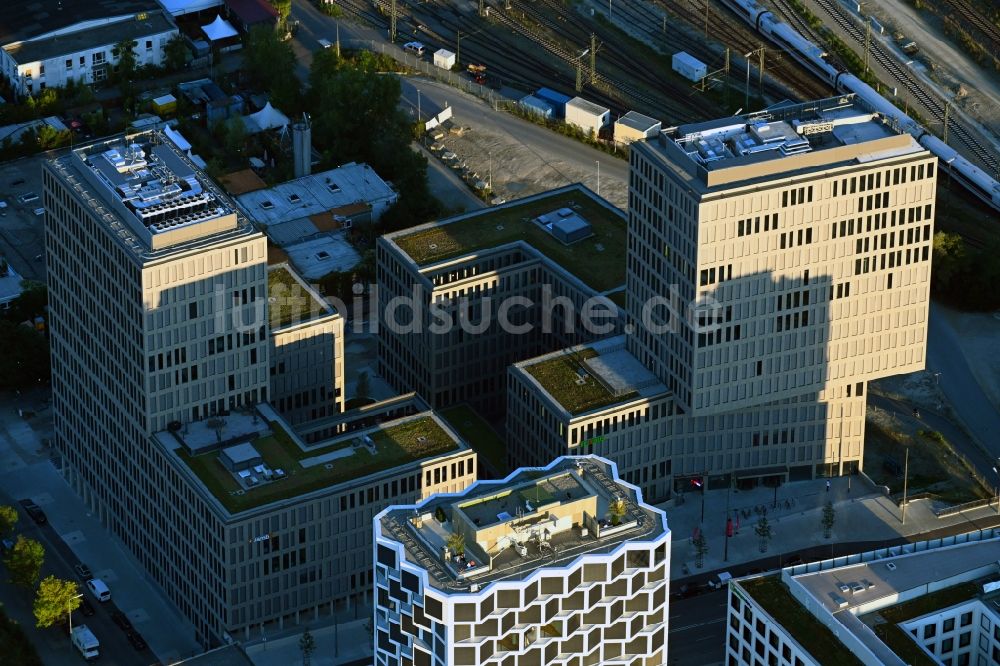 Luftaufnahme München - Geschäftshaus Kap West im Ortsteil Hirschgarten in München im Bundesland Bayern, Deutschland