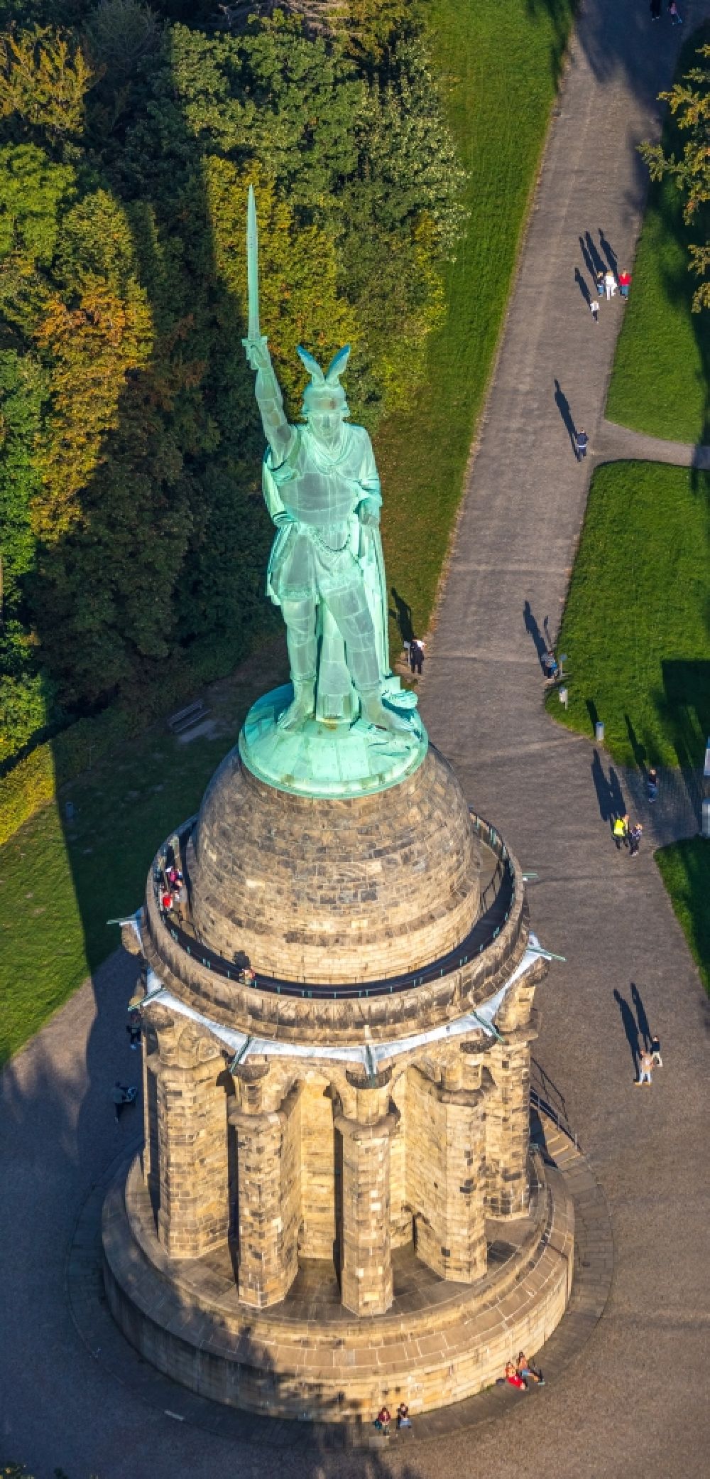 Luftaufnahme Detmold - Geschichts- Denkmal Hermannsdenkmal im Teuteburger Wald in Detmold im Bundesland Nordrhein-Westfalen