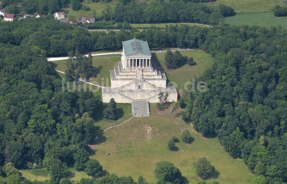 Luftbild Donaustauf - Geschichts- Denkmal Nationaldenkmal Walhalla in Donaustauf im Bundesland Bayern, Deutschland