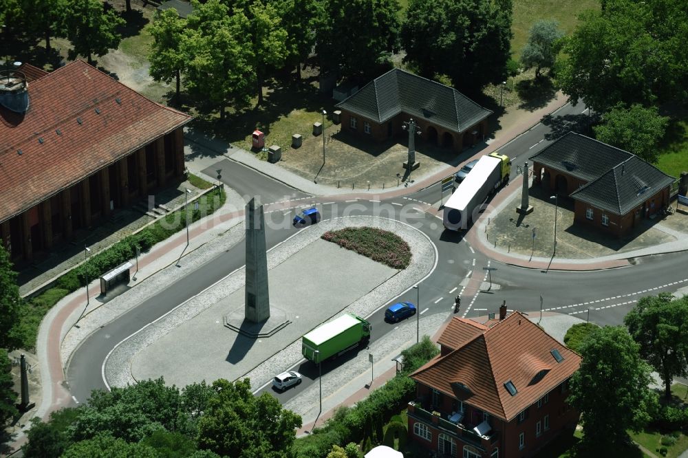 Kirchmöser West von oben - Geschichts- Denkmal Obelisk am Seegraben in Kirchmöser West im Bundesland Brandenburg
