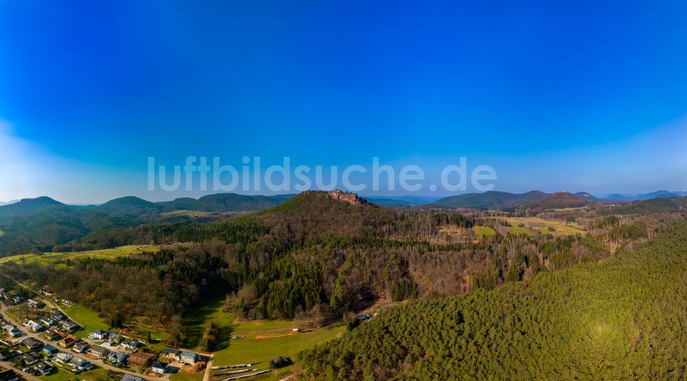 Luftaufnahme Vorderweidenthal - Gesteinsformation Ritterstein Nr 299 Rödelstein in Vorderweidenthal im Bundesland Rheinland-Pfalz, Deutschland