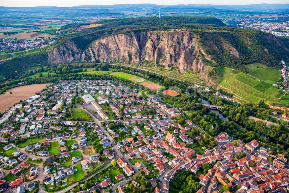 Luftaufnahme Ebernburg - Gesteinsformation Der Rotenfels in Ebernburg im Bundesland Rheinland-Pfalz, Deutschland
