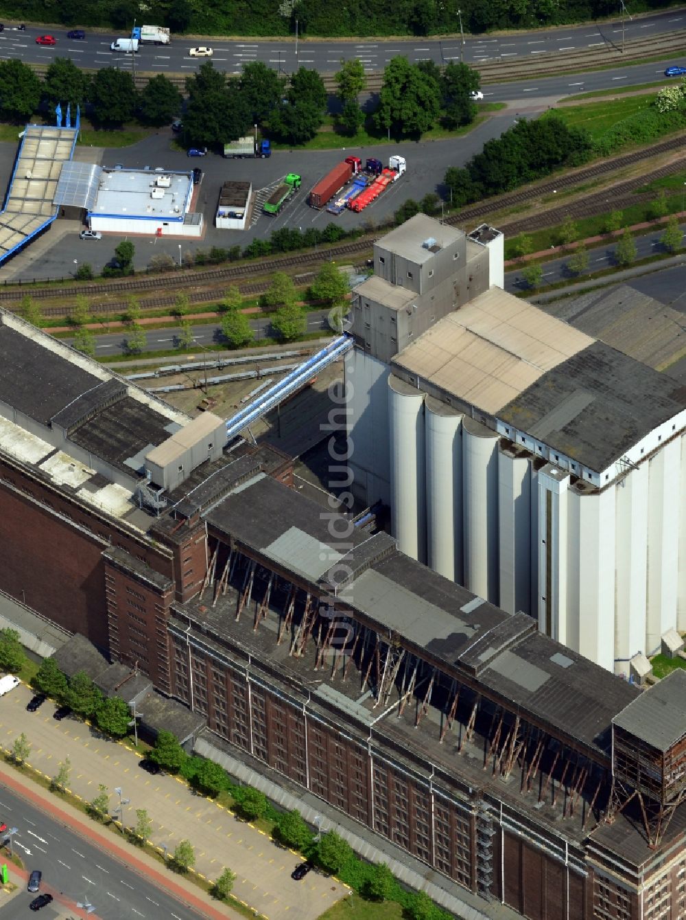 Luftbild Bremen OT Walle - Getreideverkehrsanlage im Ortsteil Walle in Bremen
