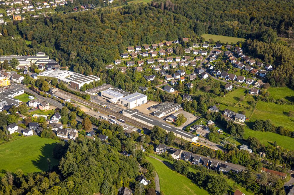 Allenbach von oben - Gewerbegebiet der Allenbacher Gewerbepark GmbH & Co KG in Allenbach im Bundesland Nordrhein-Westfalen, Deutschland