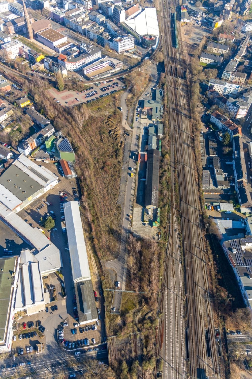 Luftbild Bochum - Gewerbegebiet mit Blick auf das Kulturzentrum Rotunde Bochum am Konrad-Adenauer-Platz im Ortsteil Innenstadt in Bochum im Bundesland Nordrhein-Westfalen, Deutschland