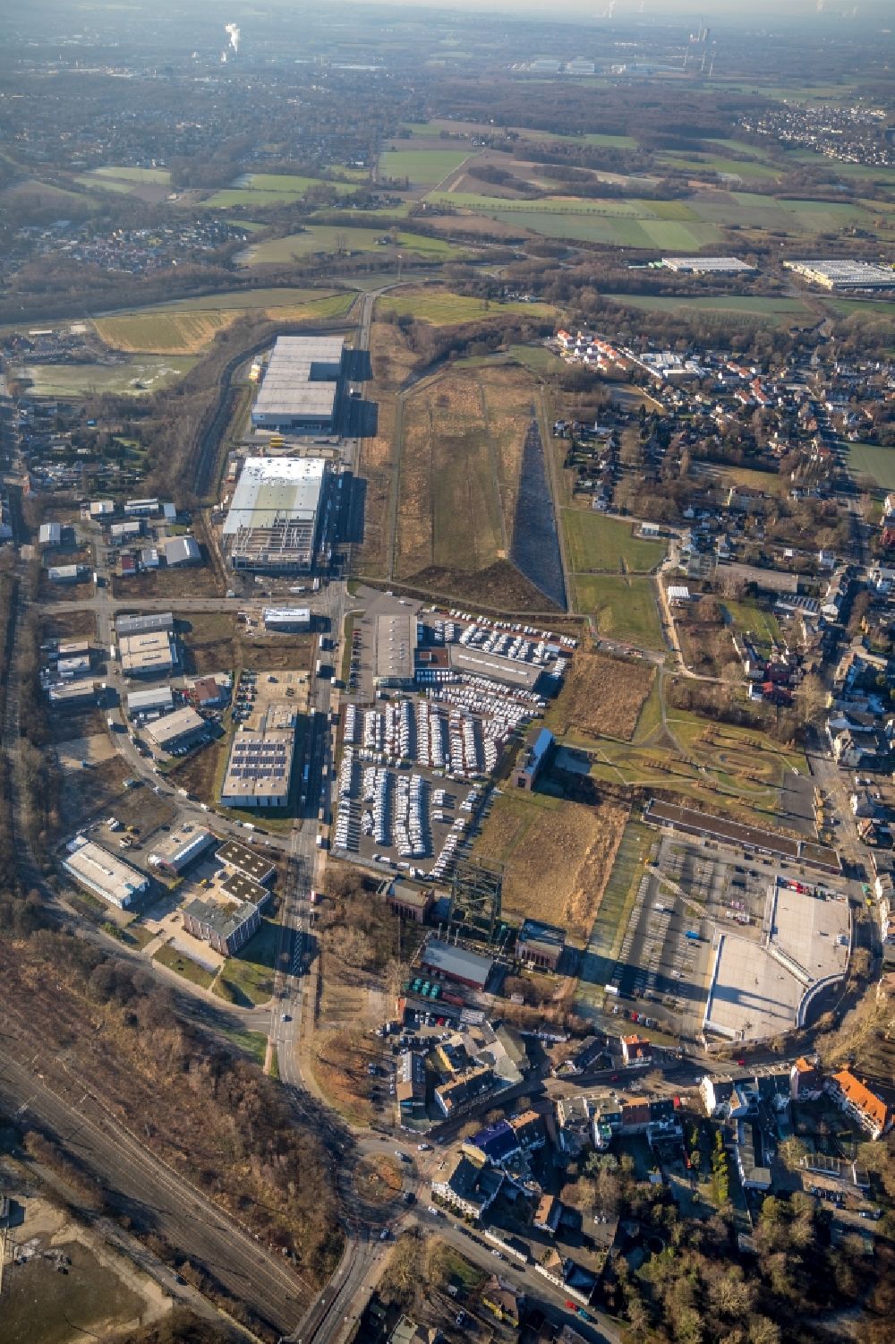 Luftaufnahme Dortmund - Gewerbegebiet entlang der Gneisenauallee im Ortsteil Derne in Dortmund im Bundesland Nordrhein-Westfalen, Deutschland