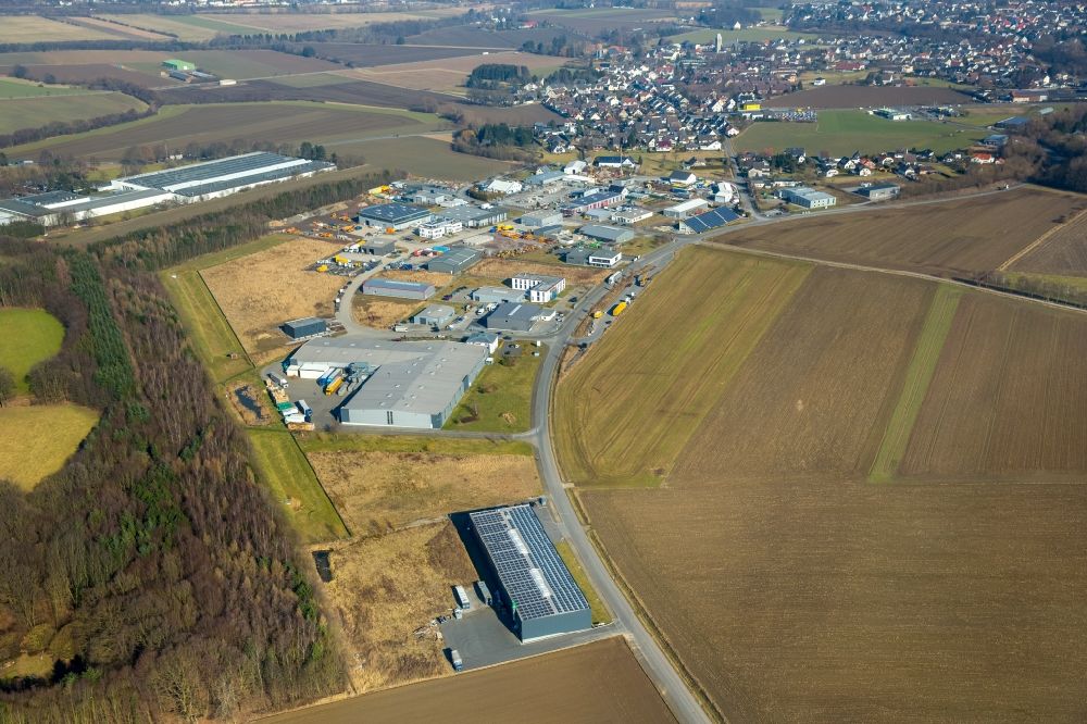 Luftbild Menden (Sauerland) - Gewerbegebiet entlang der Hämmerstraße in Menden (Sauerland) im Bundesland Nordrhein-Westfalen