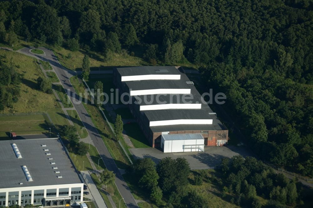 Luftbild Rathenow - Gewerbegebiet Heidefeld und Produktionsstandort von Fielmann im Süden von Rathenow im Bundesland Brandenburg