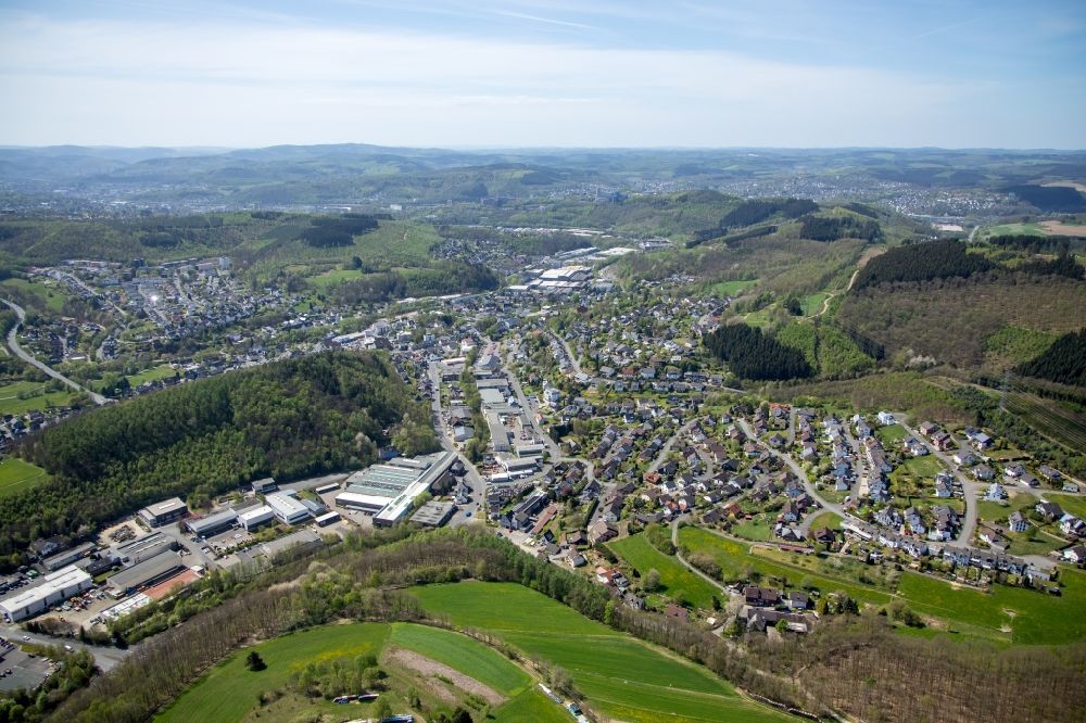 Luftbild Netphen - Gewerbegebiet an der Kreuztaler Straße im Ortsteil Dreis-Tiefenbach in Netphen im Bundesland Nordrhein-Westfalen, Deutschland