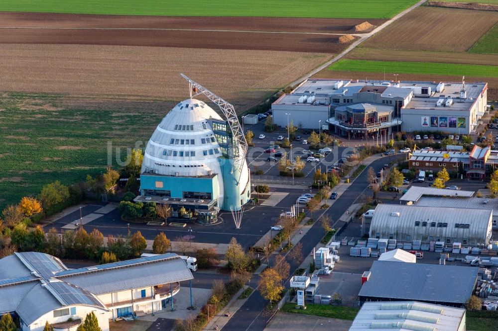 Luftbild Dettelbach - Gewerbegebiet Mainfrankenpark mit Cineworld-Cineplex in Dettelbach im Bundesland Bayern, Deutschland