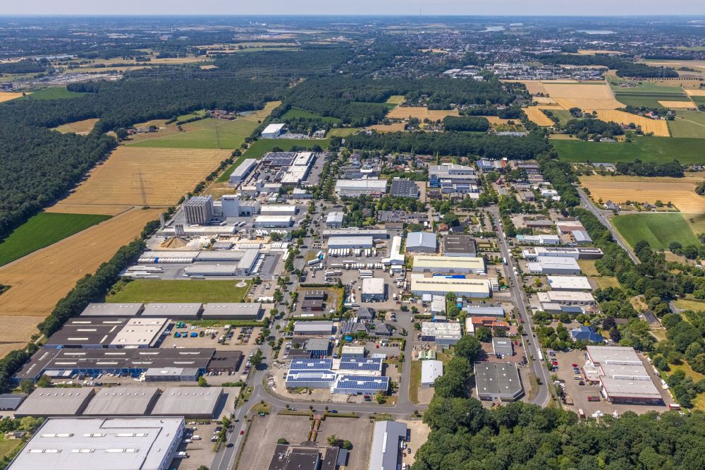 Luftaufnahme Obrighoven - Gewerbegebiet in Obrighoven im Bundesland Nordrhein-Westfalen, Deutschland