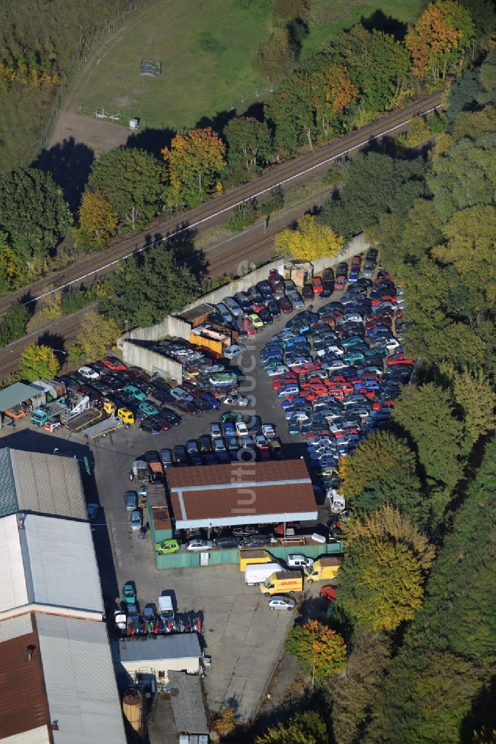 Luftbild Neuenhagen - Gewerbegebiet Pries & Friese Autoverwertungscenter in Neuenhagen im Bundesland Brandenburg