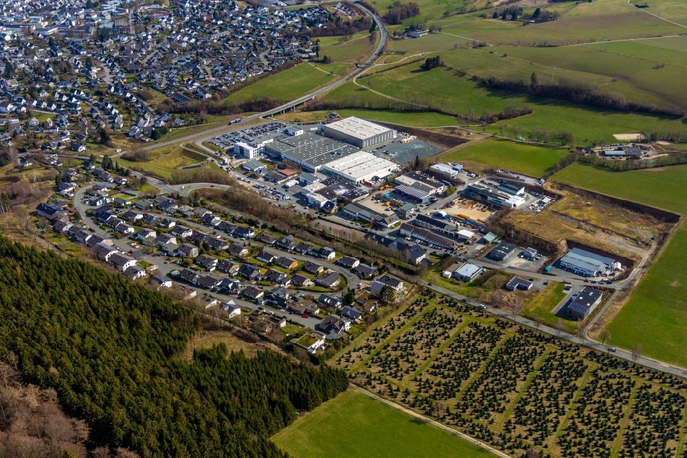 Luftaufnahme Olsberg - Gewerbegebiet Zum Hohlen Morgen in Olsberg im Bundesland Nordrhein-Westfalen, Deutschland