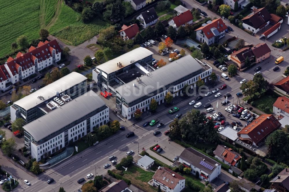 Neuried von oben - Gewerbegebäude an Forstenrieder Straße und Floriansbogen in Neuried