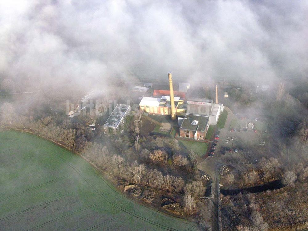 Luftaufnahme Derenburg - Glasmanufaktur Derenburg an einer Schlechtwetterfront