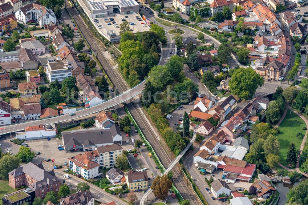 Luftbild Emmendingen - Gleis- Strecke der Rheintalbahn durch Emmendingen im Bundesland Baden-Württemberg, Deutschland
