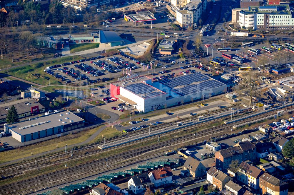 Luftaufnahme Dorsten - Gleisverlauf und Bahnhofsgebäude der Deutschen Bahn in Dorsten im Bundesland Nordrhein-Westfalen, Deutschland
